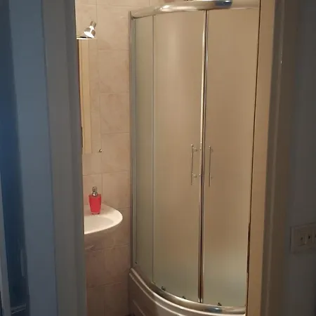 Amabile Marta سبليت